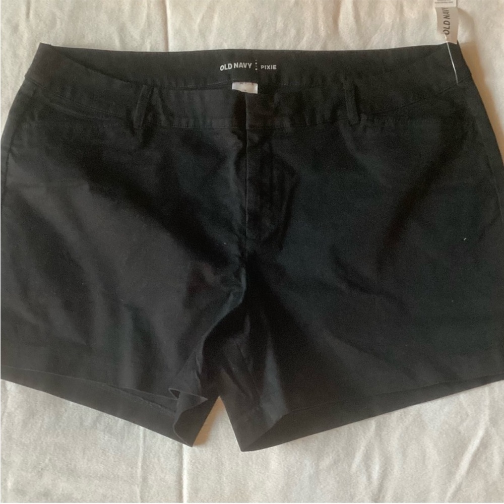 Old Navy Women's High Waist Black Shorts​